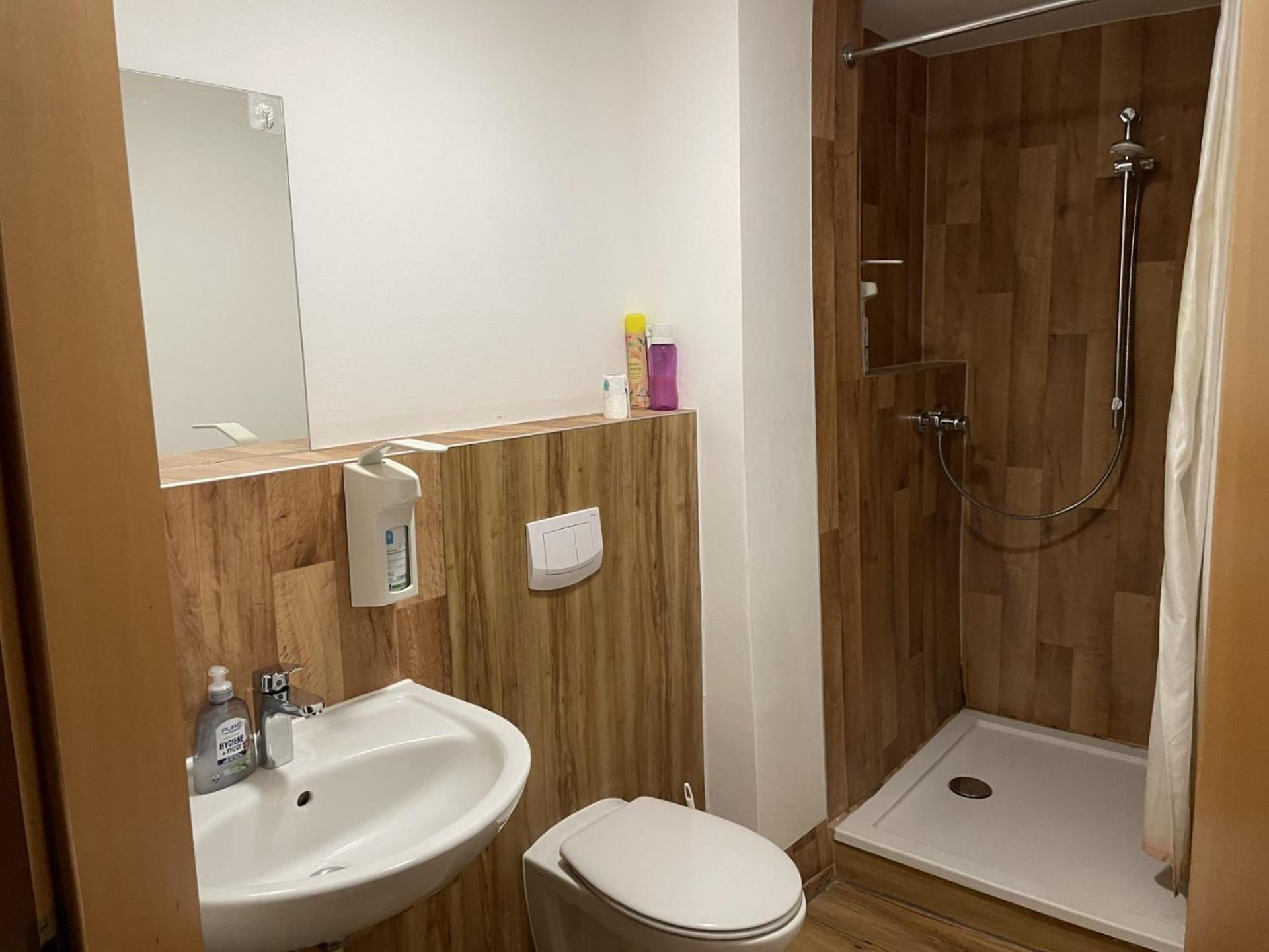Personalwohnheim Altenpflege Foditsch Sankt Johann  Oda fotoğraf